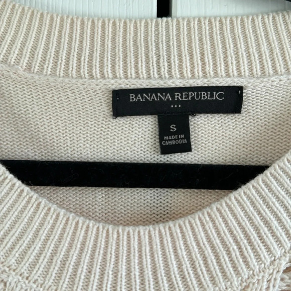 Banana Republic Factory | Waffle Knit Front | Split Hem | Cream Sweater | size S - Picture 3 of 6